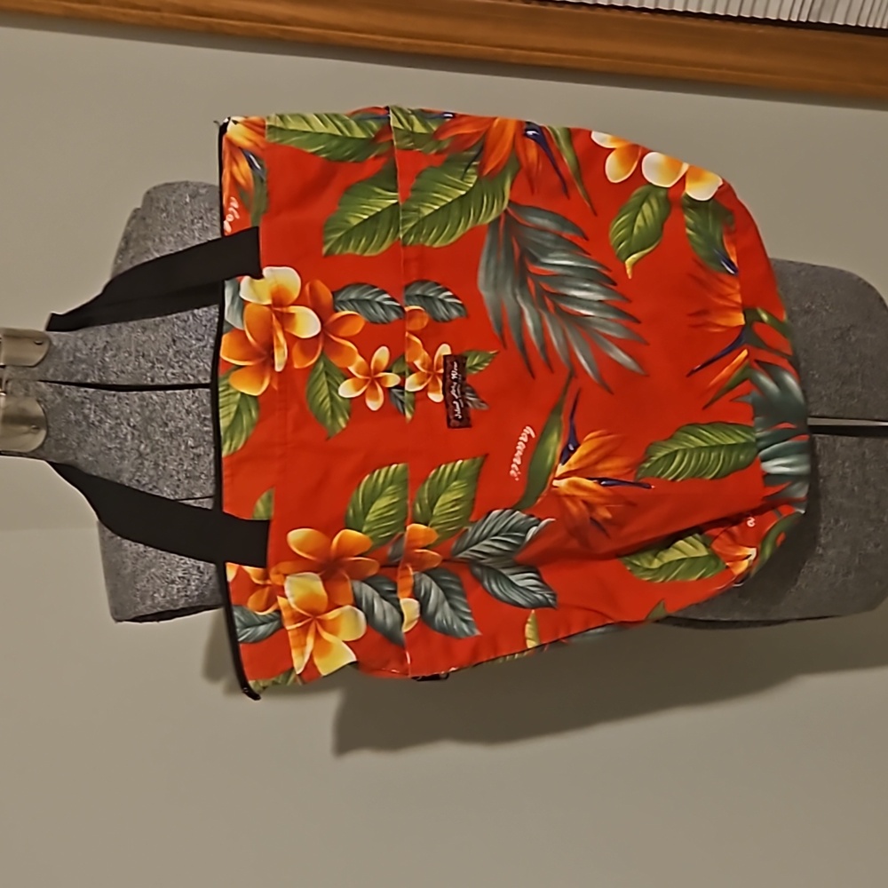 Island Aloha Wear tote